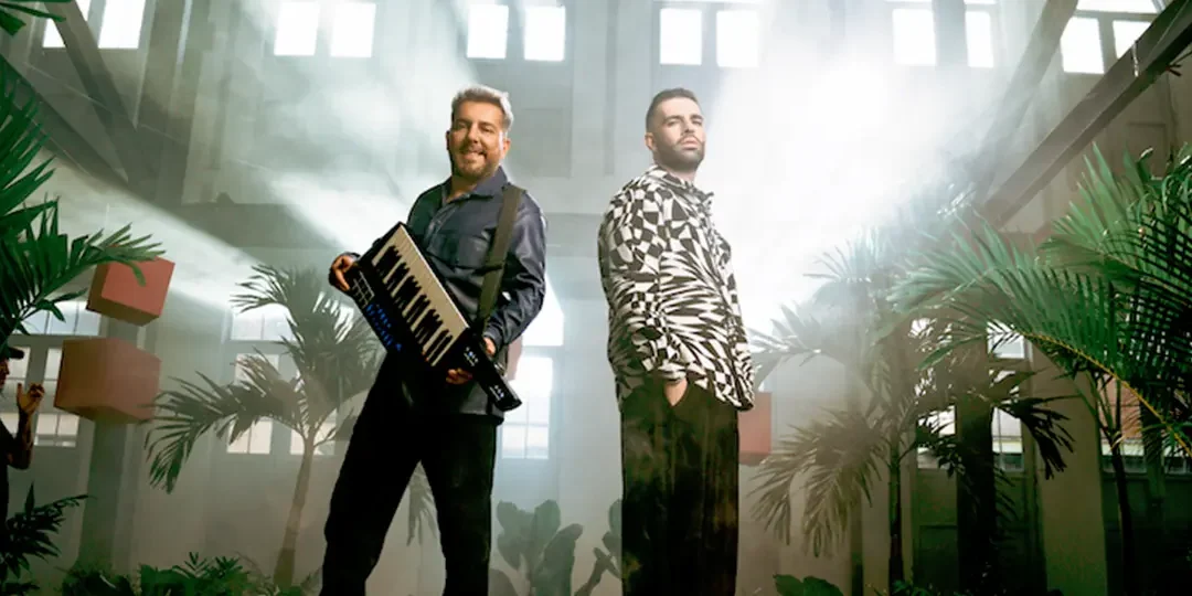 Alkilados reinventa su sonido y presenta su nuevo álbum ”Koa”