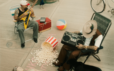 “Me gustas”, una canción que romantiza lo simple